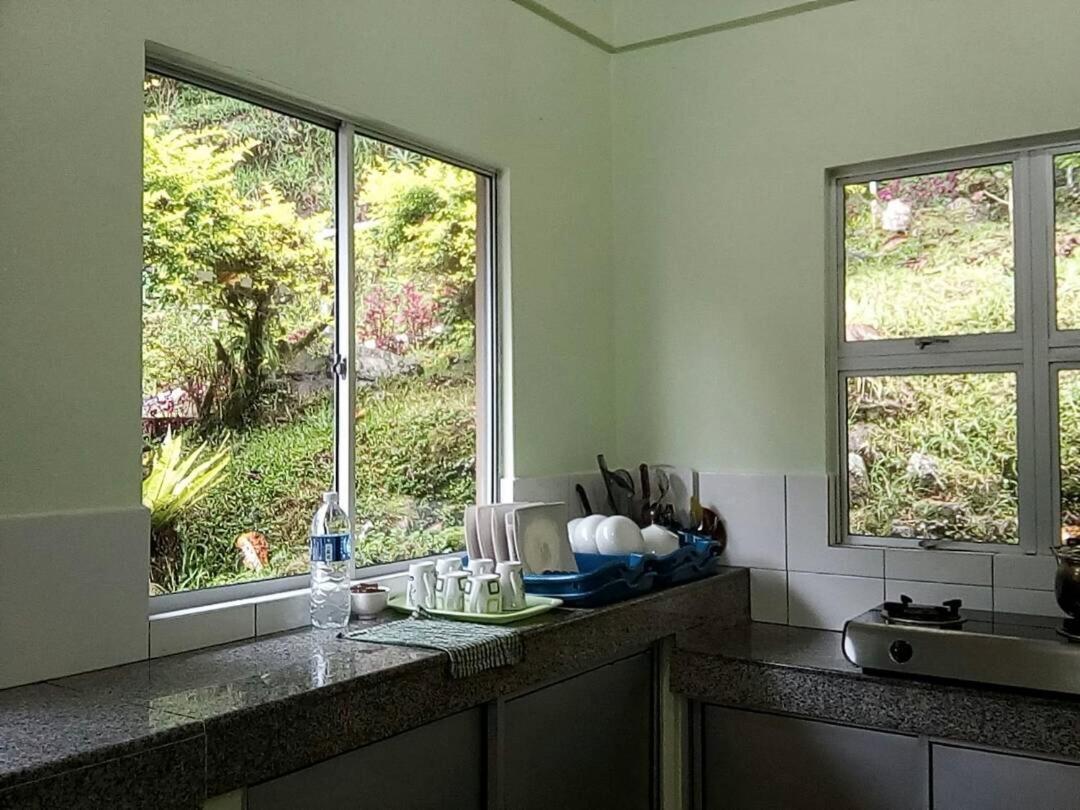 J Residence Kampong Kundassan الغرفة الصورة